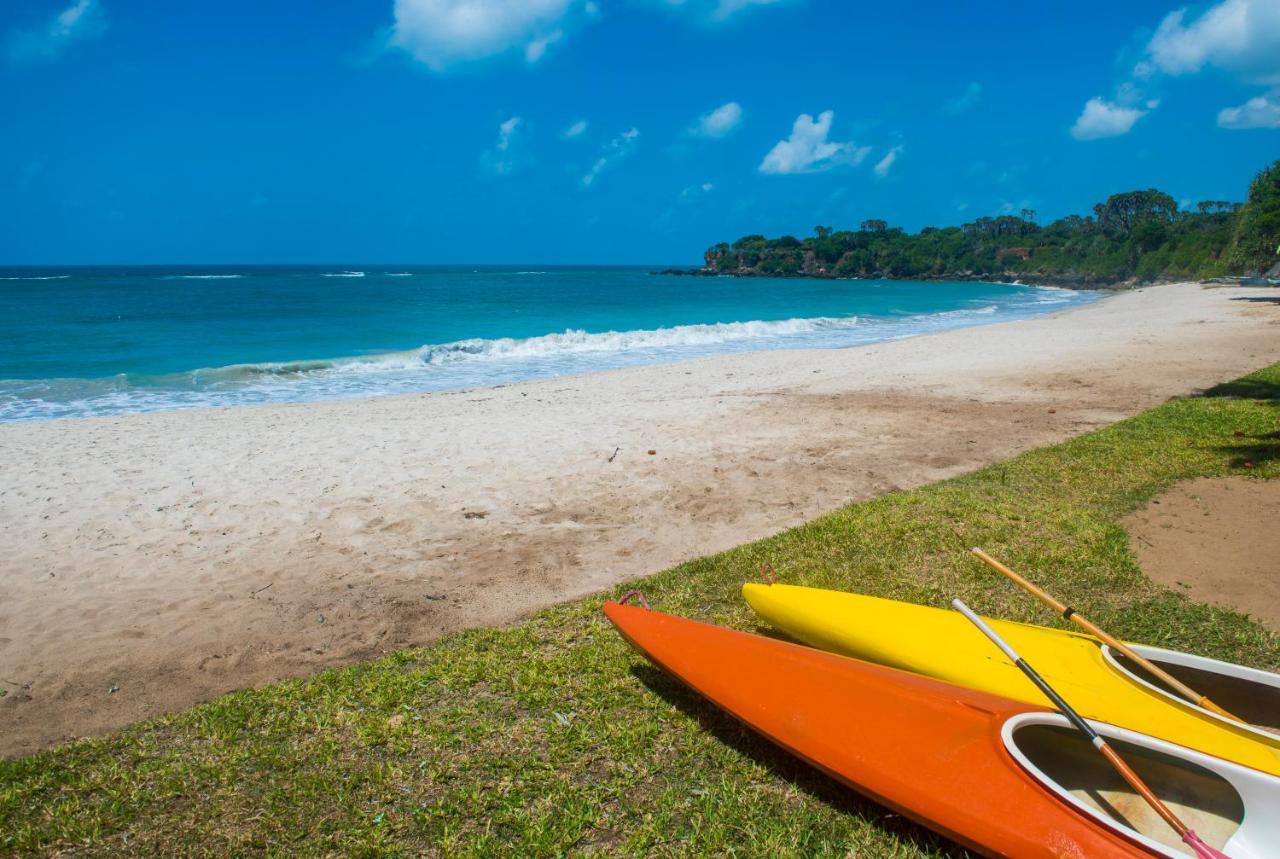 Amani Beach Resort Kutani Bagian luar foto